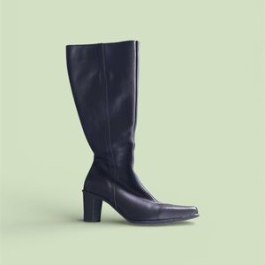La CANADIENNE Black Heeled Boots